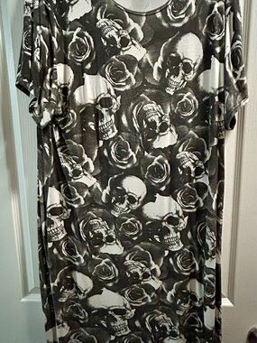 Black & White Skull Rose Print Dress